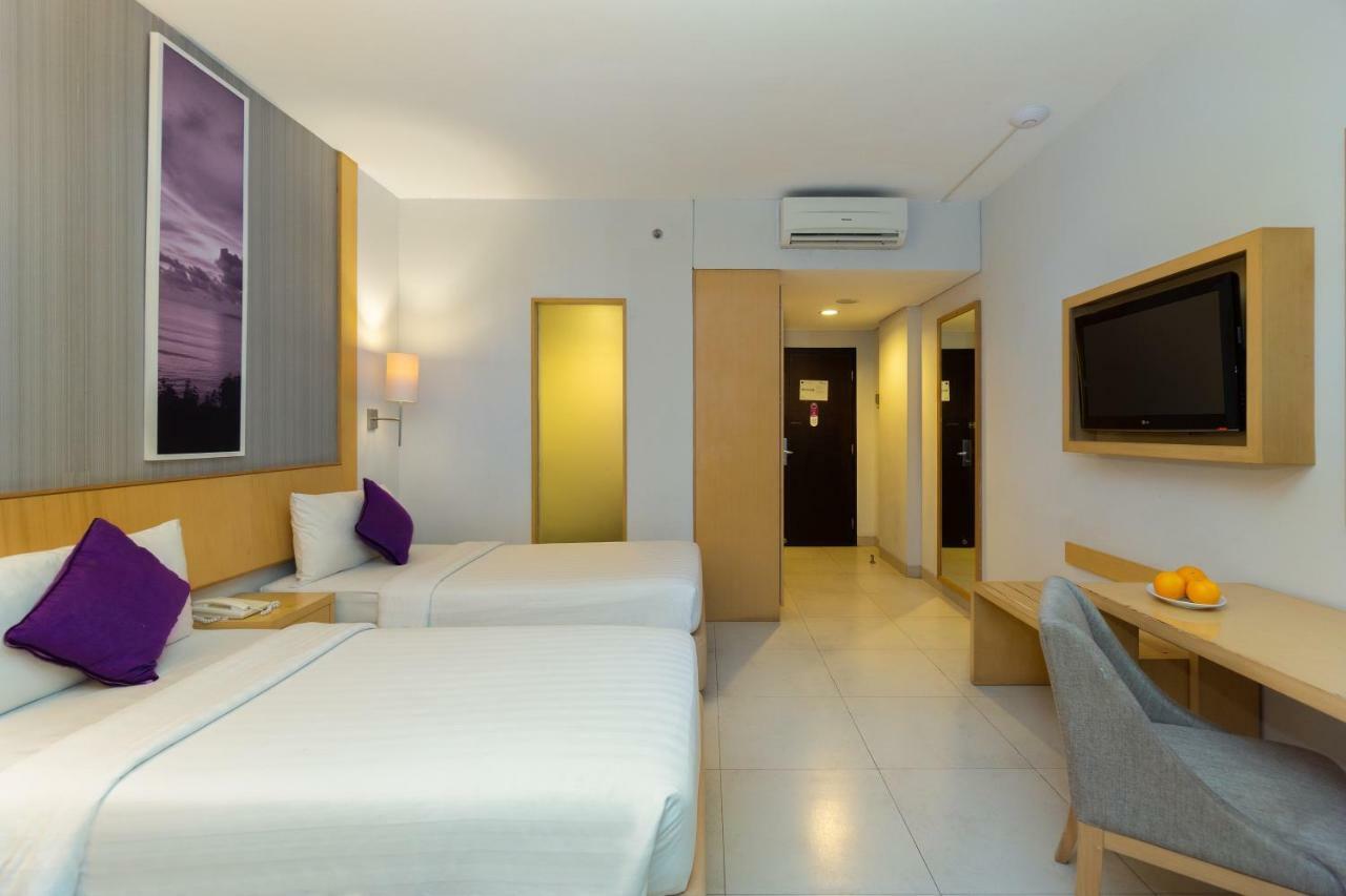 Quest Hotel Kuta By Aston Exterior foto
